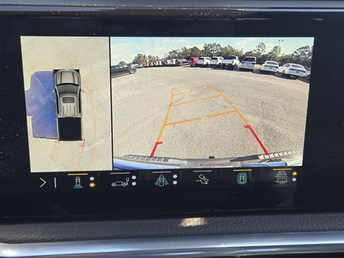 Used 2023 GMC Sierra 1500 Denali w/ Technology Package image 8