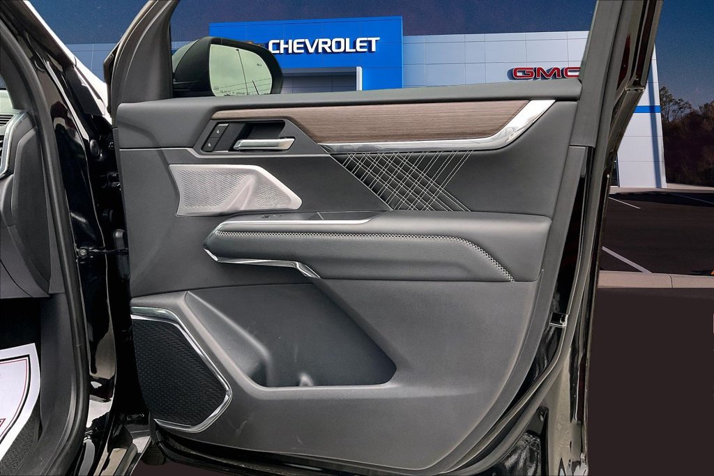 Used 2025 GMC Acadia Denali w/ Super Cruise Package FWD image 33