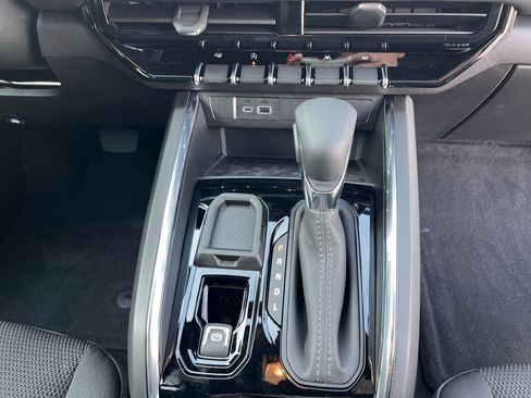 New 2026 GMC Canyon Elevation w/ Convenience Package image 16