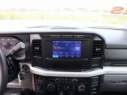 Used 2024 Ford F250 XLT image 16