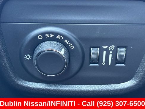 Used 2025 Jeep Grand Cherokee Laredo X w/ Luxury Tech Group I RWD image 43