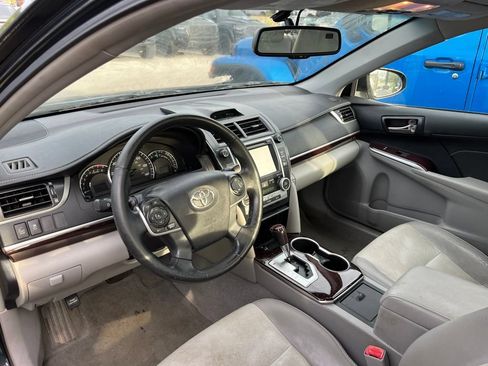 Used 2014 Toyota Camry XLE w/ Leather Package FWD image 7