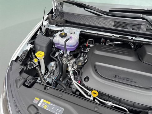 New 2026 Chrysler Voyager LX image 29