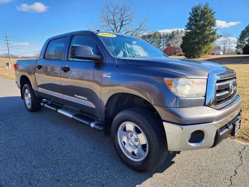 Used 2012 Toyota Tundra 4x4 CrewMax image 4