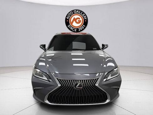 Used 2019 Lexus ES 350 w/ Accessory Package 2 FWD image 2