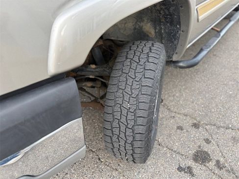 Used 2003 Chevrolet Silverado 2500 LT image 56