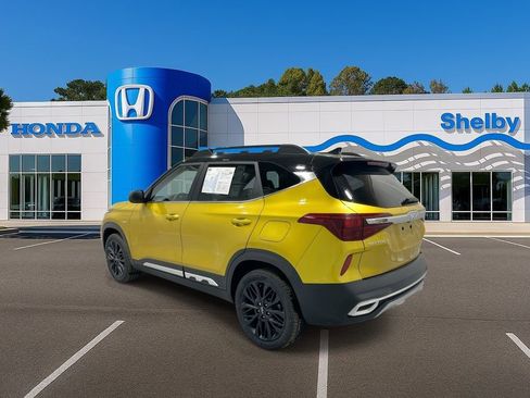 Used 2022 Kia Seltos Nightfall Edition image 6