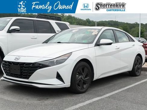 Used 2022 Hyundai Elantra SEL w/ Cargo Package FWD image 1