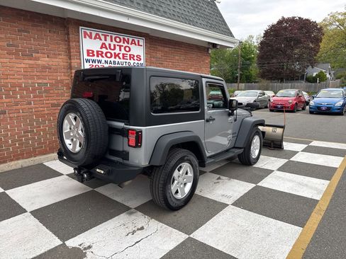 Used 2014 Jeep Wrangler Sport w/ Quick Order Package 24S AWD/4WD image 3