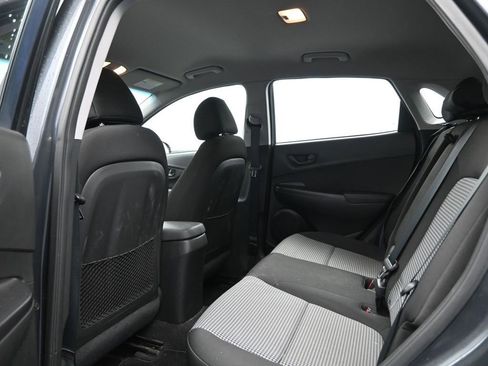 Used 2018 Hyundai Kona SE image 28