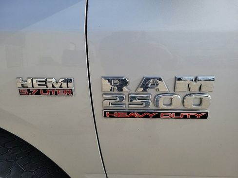 Used 2017 RAM 2500 Tradesman w/ Chrome Appearance Group image 12