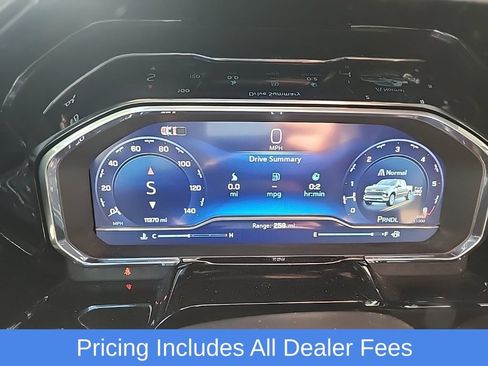 Used 2024 Chevrolet Silverado 1500 LT AWD/4WD image 7