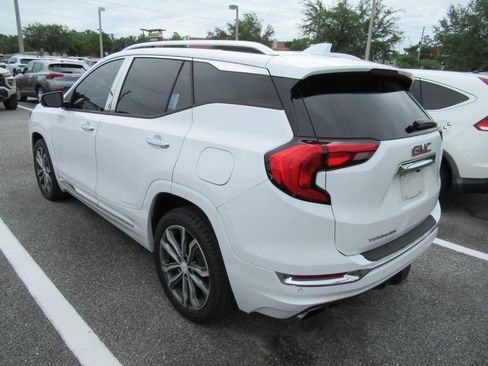 Used 2018 GMC Terrain Denali w/ Advanced Safety Package FWD image 3