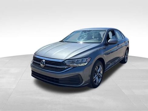 Used 2022 Volkswagen Jetta SE FWD image 1
