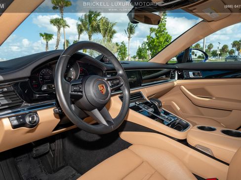 Used 2022 Porsche Panamera image 5