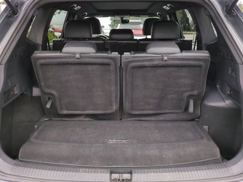 Used 2021 Volkswagen Tiguan SE R-Line image 13
