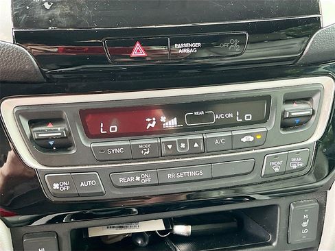 Used 2019 Honda Ridgeline RTL-E image 16