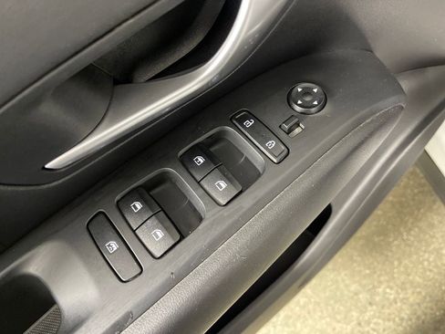 Certified 2023 Hyundai Tucson SE image 18