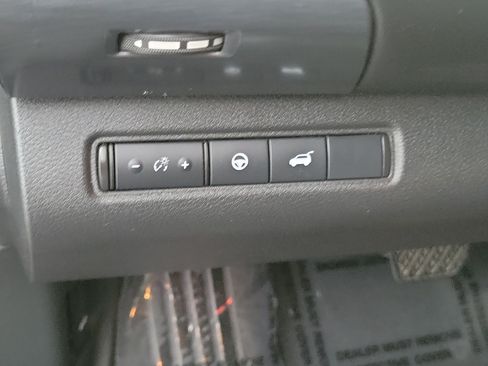 Used 2025 Nissan Pathfinder SL AWD/4WD image 20