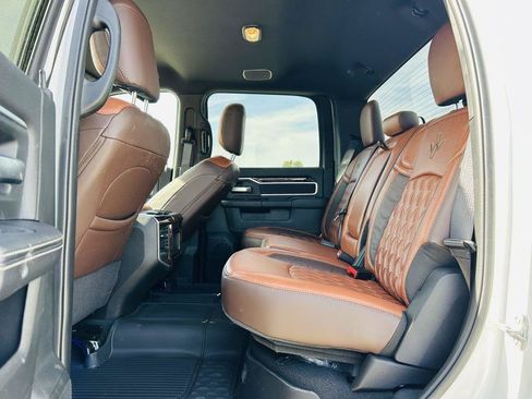 New 2025 RAM 3500 Big Horn AWD/4WD image 26