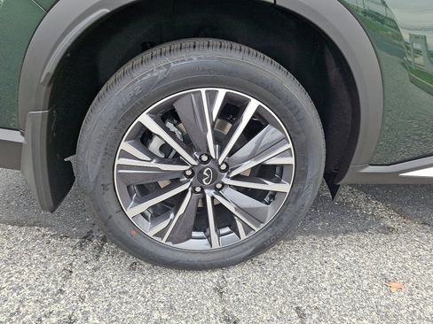 New 2026 INFINITI QX60 Luxe w/ Family Package image 5