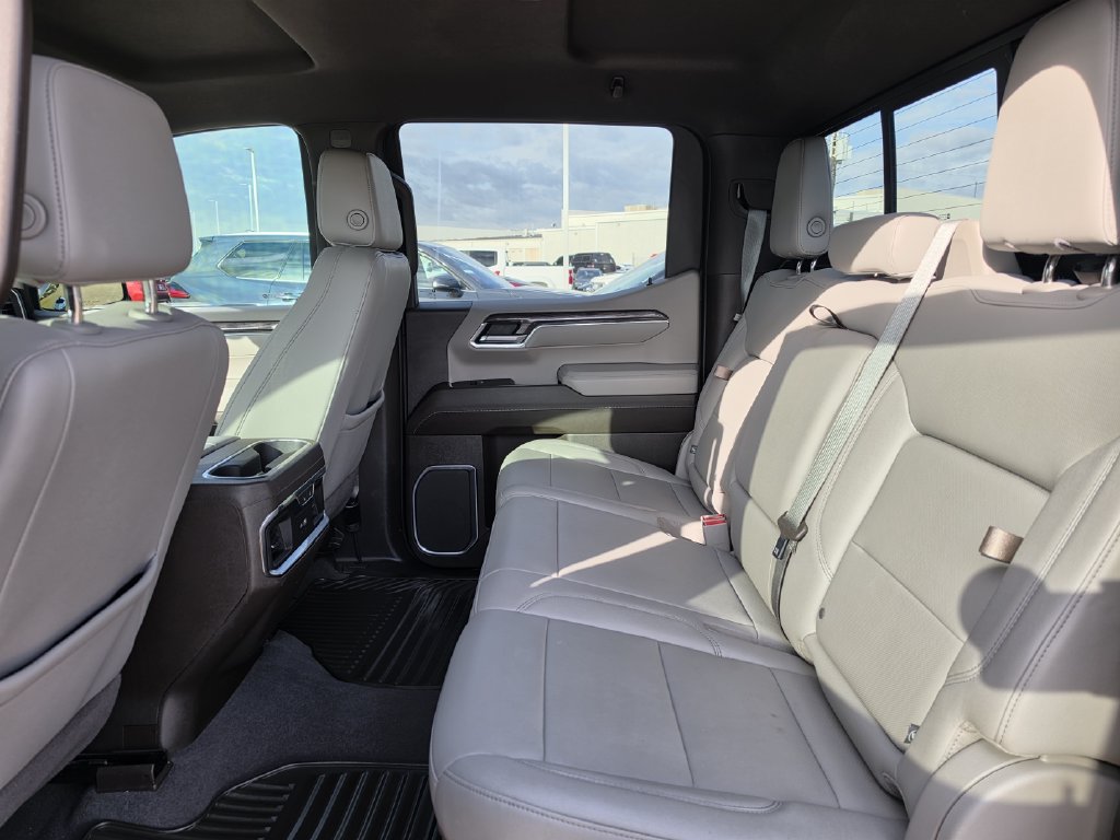 Used 2023 Chevrolet Silverado 1500 LTZ w/ LTZ Convenience Package II RWD image 28