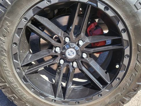 Used 2020 Chevrolet Silverado 1500 LT Trail Boss image 12