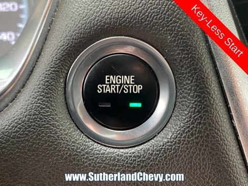 Used 2023 Chevrolet Traverse LT FWD image 24