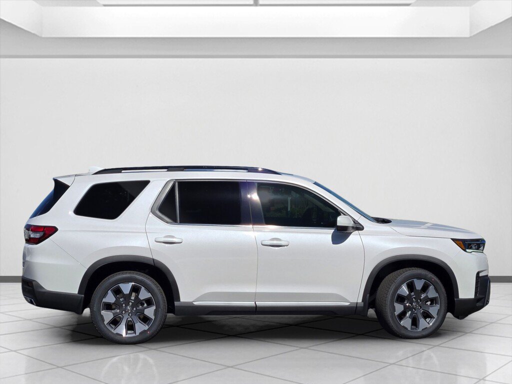 New 2026 Honda Pilot Elite image 3