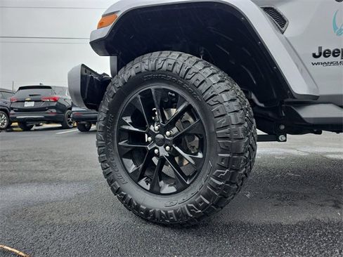 Used 2021 Jeep Wrangler Unlimited Sahara image 39