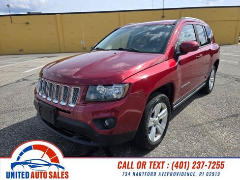 Used 2016 Jeep Compass Latitude AWD/4WD image 1