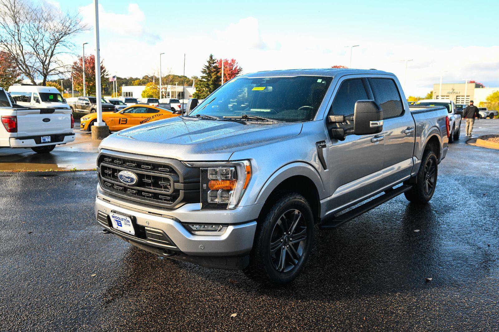 Used 2022 Ford F150 XLT w/ Equipment Group 302A High AWD/4WD image 9