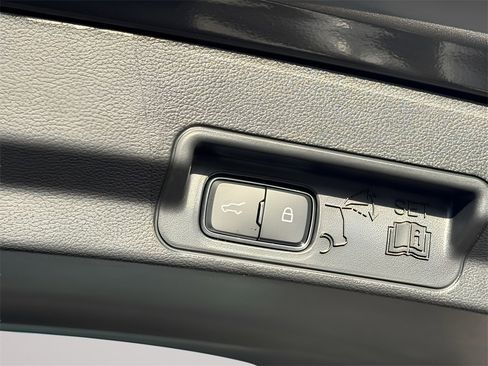 New 2026 Ford Explorer Active w/ Active Comfort Package image 39