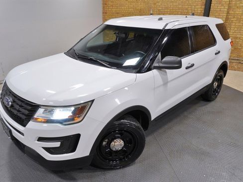 Used 2018 Ford Explorer 4WD Police Interceptor image 2