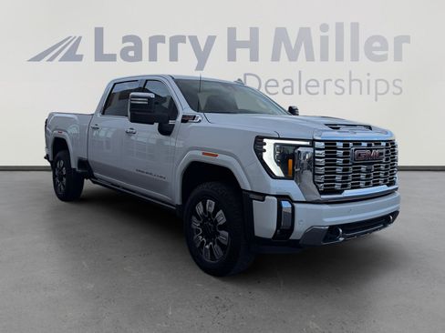 Used 2024 GMC Sierra 2500 Denali w/ Denali Reserve Package image 7