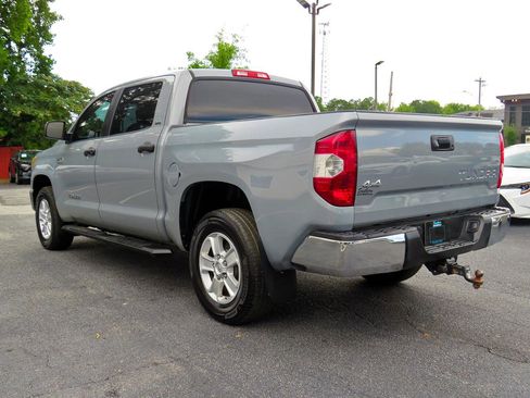 Used 2018 Toyota Tundra SR5 w/ SR5 Upgrade Package image 9