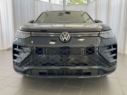 New 2026 Volkswagen Tiguan SE R-Line image 6