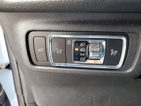 New 2026 Lincoln Corsair Premiere image 13