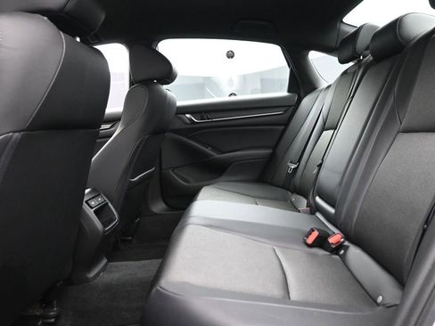 Used 2022 Honda Accord Sport image 11