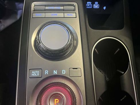 Used 2025 Genesis GV70 2.5T image 21