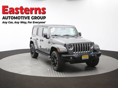 Used 2022 Jeep Wrangler Unlimited Sahara w/ Cold Weather Group AWD/4WD image 49