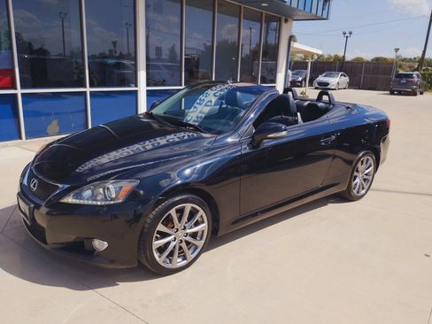 Used 2013 Lexus IS 250C w/ Luxury Pkg RWD image 29
