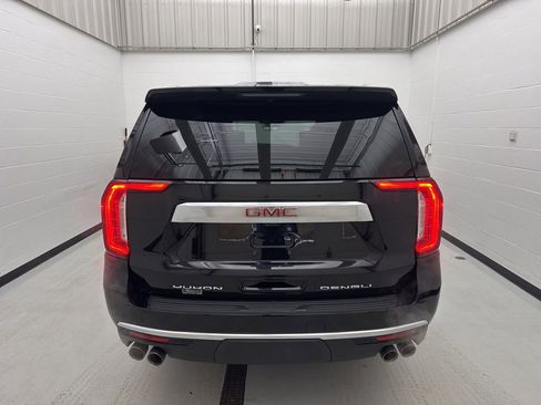 Used 2023 GMC Yukon Denali w/ Advanced Technology Package image 18