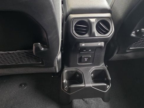 New 2026 Jeep Wrangler Unlimited Rubicon AWD/4WD image 11