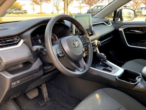 Used 2023 Toyota RAV4 XLE image 18