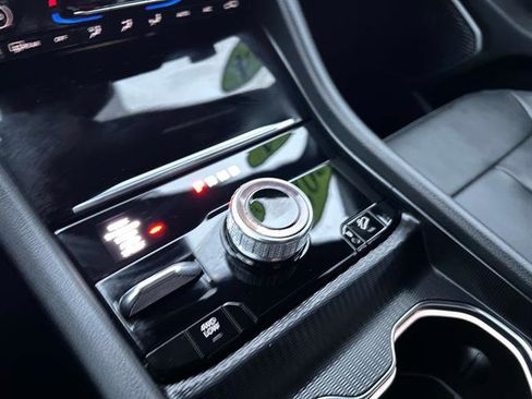 Used 2024 Jeep Grand Cherokee Limited 4xe image 34