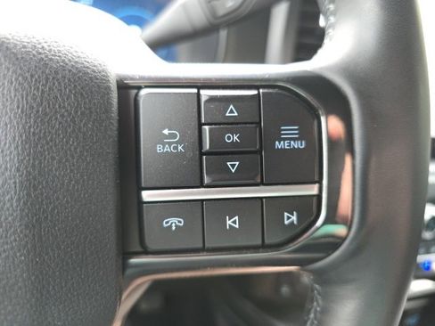 Certified 2025 Ford F250 Platinum image 23