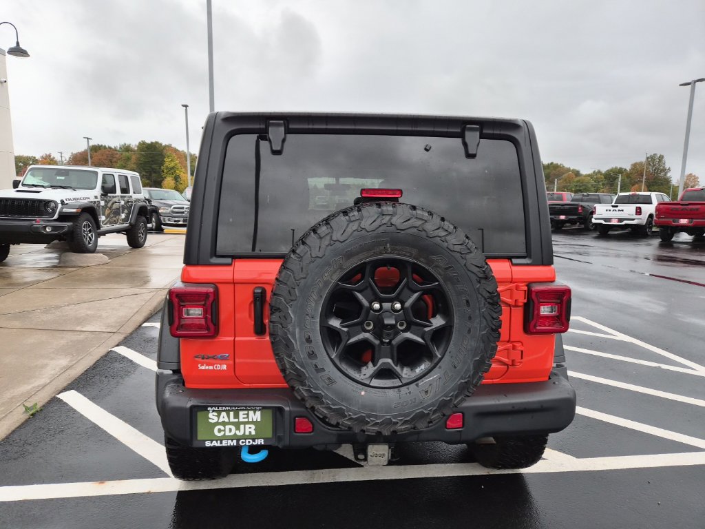 Used 2023 Jeep Wrangler Unlimited Rubicon 4xe AWD/4WD image 3