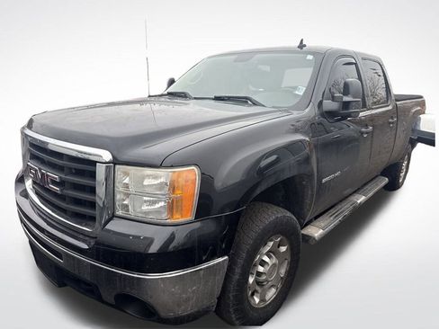 Used 2010 GMC Sierra 2500 SLE w/ SLE Preferred Package image 4