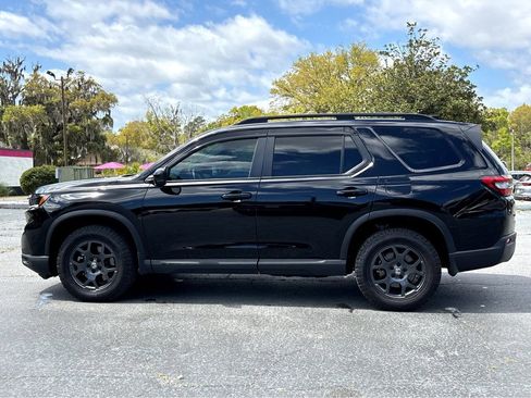 Used 2025 Honda Pilot TrailSport image 33